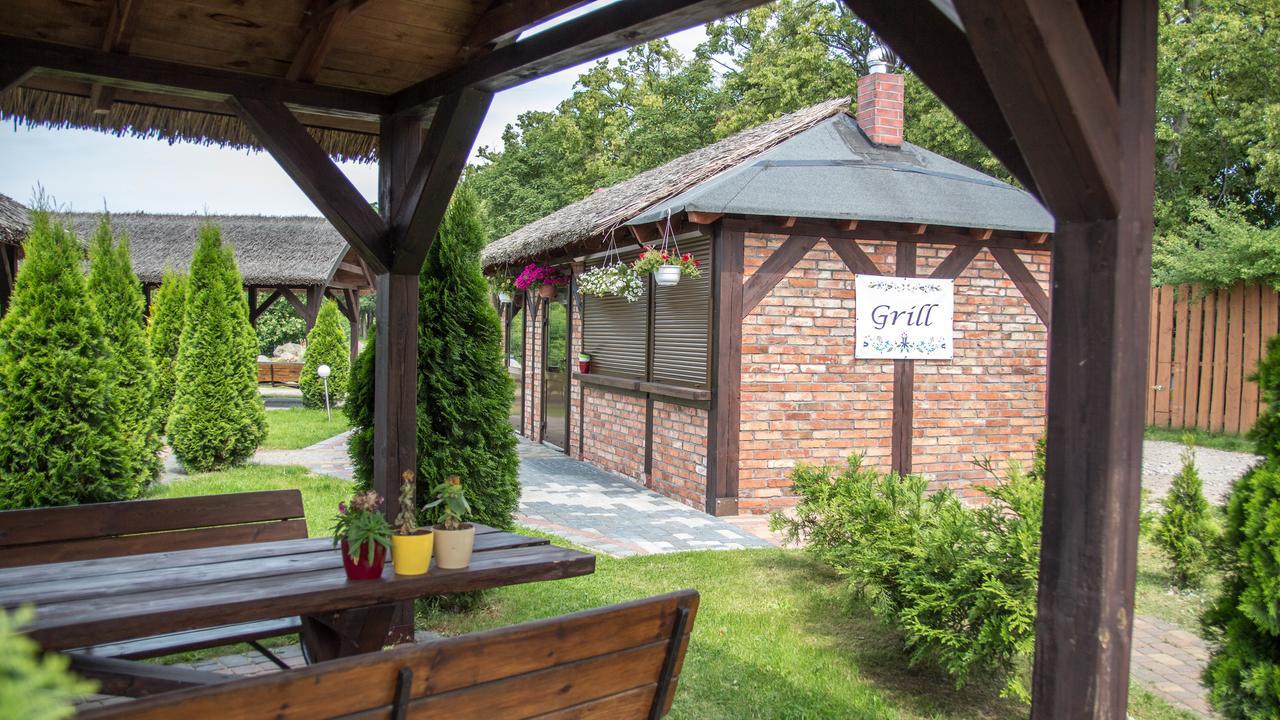Zajazd Nad Stawem Grabówko Kültér fotó